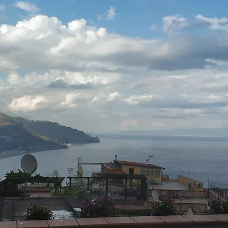 Twins's House * Taormina